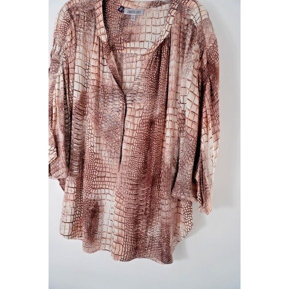 Jennifer Lopez JLO Sz 1X Abstract Alligator /Animal Print Boho Blouse Flowy Top - Picture 2 of 9